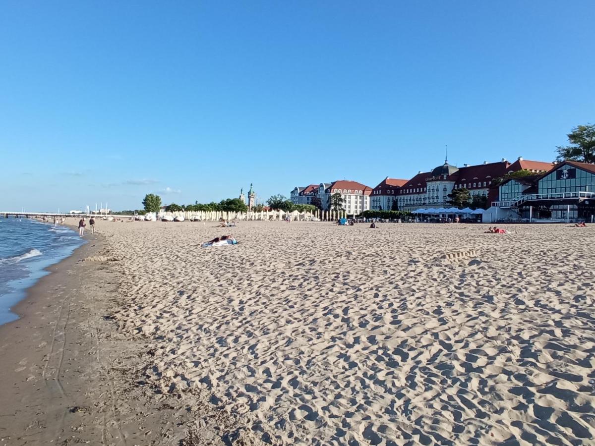 Iwona Hostel - Budget Rooms With Private Bathrooms Sopot Exteriör bild